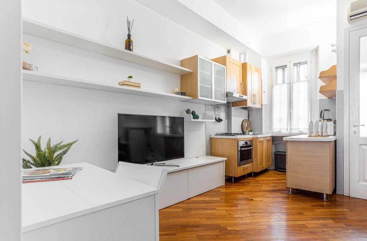 Joivy Charming Flat Near Duomo Di Milano Διαμέρισμα Εξωτερικό φωτογραφία
